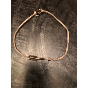 Arrow choker